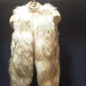 Vestique faux-fur vest